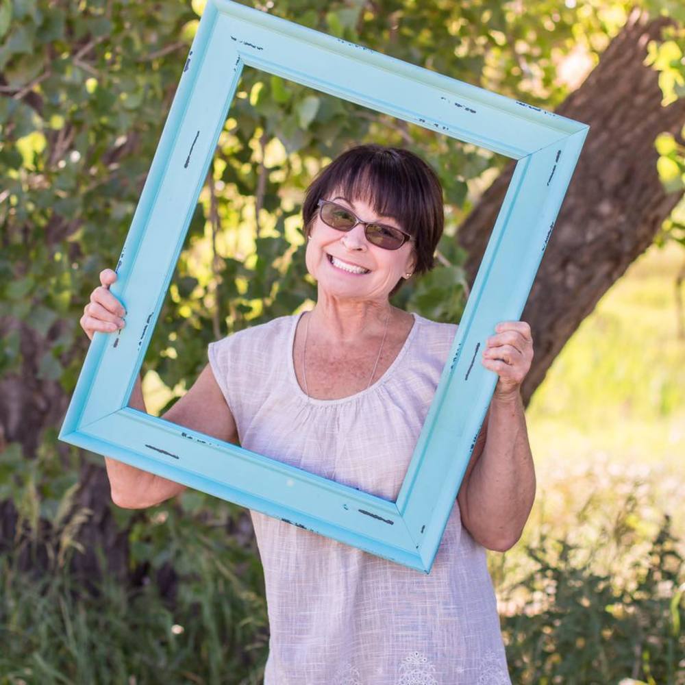 Meet your Posher, Debbie